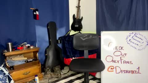 Snapshot of dpirated1 chatting on January 2025 04:32:01 AM MrPirated online show from January 2025 04:32:01 AM