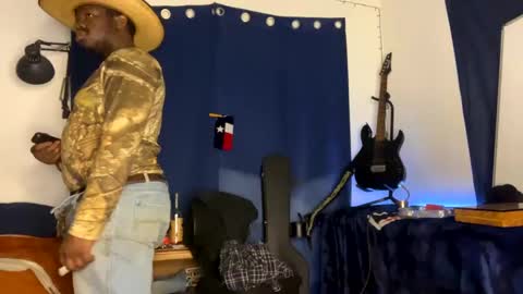 Snapshot of dpirated1 chatting on January 2025 06:43:02 AM MrPirated online show from January 2025 06:43:02 AM