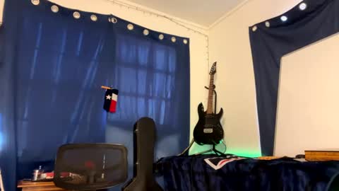 Snapshot of dpirated1 chatting on January 2025 05:59:02 PM MrPirated online show from January 2025 05:59:02 PM