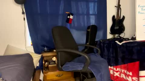 Snapshot of dpirated1 chatting on February 2025 03:28:02 PM MrPirated online show from February 2025 03:28:02 PM