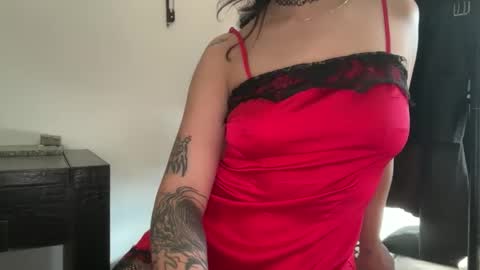 dr0n_island online show from April 2026 01:00:02 PM