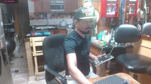Snapshot of dr_simon84 chatting on January 2025 12:33:01 AM Dr Simon online show from January 2025 12:33:01 AM