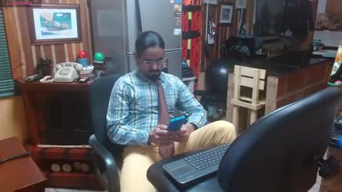 Snapshot of dr_simon84 chatting on January 2025 02:51:02 PM Dr Simon online show from January 2025 02:51:02 PM