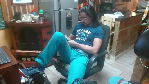 Snapshot of dr_simon84 chatting on January 2025 06:20:01 PM Dr Simon online show from January 2025 06:20:01 PM