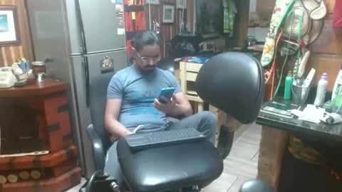 Snapshot of dr_simon84 chatting on January 2025 03:17:01 AM Dr Simon online show from January 2025 03:17:01 AM
