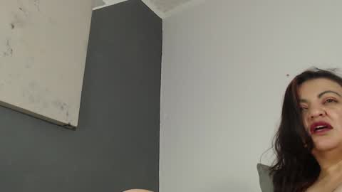 Gabrielle online show from January 2025 10:20:01 AM