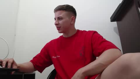 draco_boy2000 online show from September 2025 09:25:01 PM