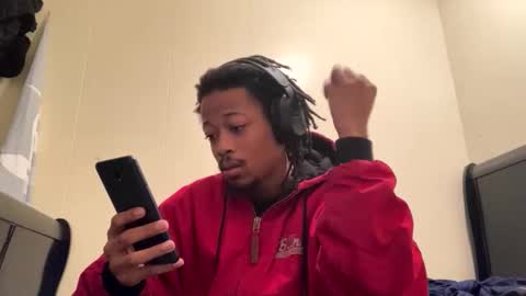 Snapshot of dracorevenge chatting on December 2025 01:46:02 AM dracorevenge online show from December 2025 01:46:02 AM