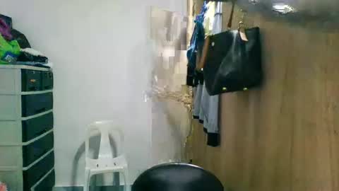 Dragon Lady online show from February 2026 02:26:02 PM