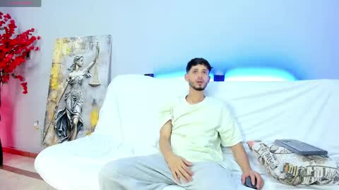 Drake and Zara online show from May 2026 12:43:01 PM