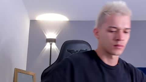 Snapshot of drake_carter1 chatting on March 2025 01:56:01 AM drake_carter1 online show from March 2025 01:56:01 AM