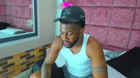 Snapshot of drake_nassir4 chatting on December 2024 06:22:02 AM ---Drake--- online show from December 2024 06:22:02 AM