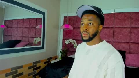 Snapshot of drake_nassir4 chatting on December 2024 12:12:01 AM ---Drake--- online show from December 2024 12:12:01 AM