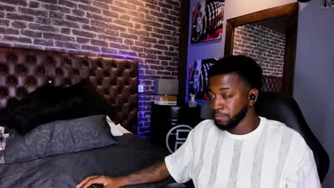 Snapshot of drake_nassir4 chatting on December 2024 08:58:02 PM ---Drake--- online show from December 2024 08:58:02 PM