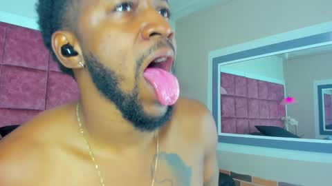 Snapshot of drake_nassir4 chatting on December 2024 06:34:01 PM ---Drake--- online show from December 2024 06:34:01 PM