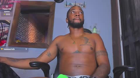 Snapshot of drake_nassir4 chatting on January 2025 12:22:01 AM ---Drake--- online show from January 2025 12:22:01 AM