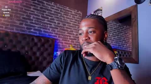 Snapshot of drake_nassir4 chatting on January 2025 03:29:01 AM ---Drake--- online show from January 2025 03:29:01 AM