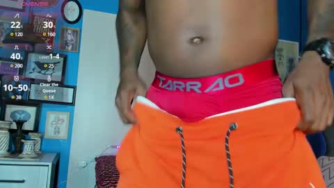 Snapshot of drake_nassir4 chatting on February 2025 04:09:02 PM ---Drake--- online show from February 2025 04:09:02 PM