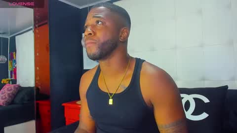 Snapshot of drake_nassir4 chatting on March 2025 02:23:02 PM ---Drake--- online show from March 2025 02:23:02 PM