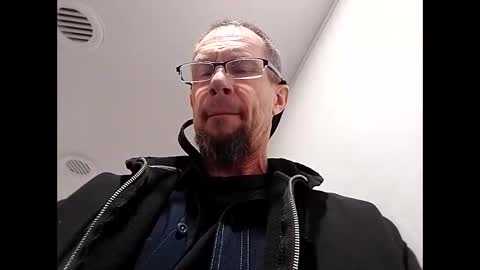 Snapshot of drakefimon chatting on December 2025 07:43:01 PM drakefimon online show from December 2025 07:43:01 PM