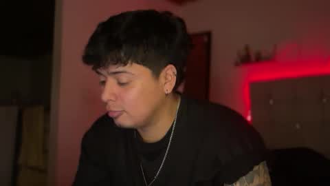 Snapshot of drakenn_ chatting on February 2026 04:38:01 AM drakeeee online show from February 2026 04:38:01 AM