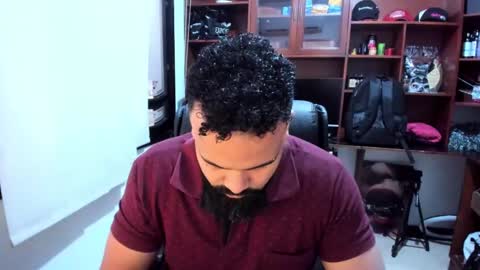 Snapshot of drako_argenti_ chatting on February 2025 03:50:01 PM Drako online show from February 2025 03:50:01 PM