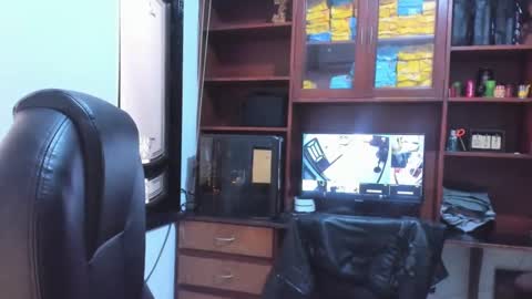 Snapshot of drako_argenti_ chatting on February 2025 02:53:01 PM Drako online show from February 2025 02:53:01 PM