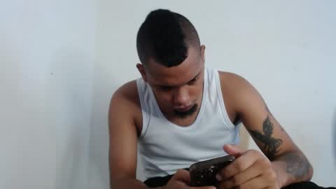 Snapshot of drako_monstercock chatting on May 2026 04:01:02 PM drako_monstercock online show from May 2026 04:01:02 PM