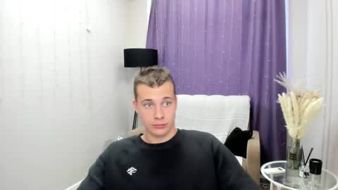 Snapshot of dramadaddy chatting on May 2026 10:09:02 AM dramadaddy online show from May 2026 10:09:02 AM
