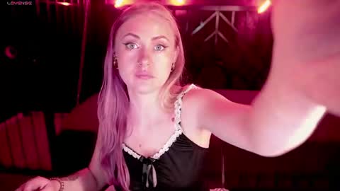 Lina online show from June 2026 05:32:02 AM