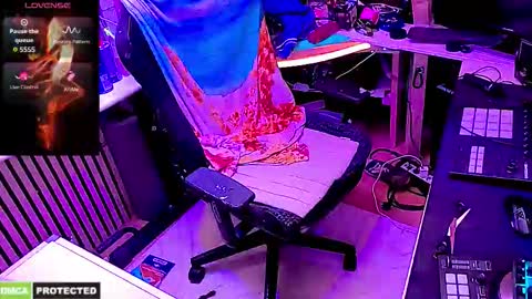 Snapshot of drawingcock chatting on November 2025 10:20:02 PM drawingcock online show from November 2025 10:20:02 PM