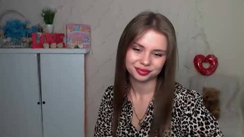 Snapshot of dream_mari chatting on September 2025 06:26:02 AM Mari online show from September 2025 06:26:02 AM