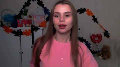 Snapshot of dream_mari chatting on November 2025 06:47:02 AM Mari online show from November 2025 06:47:02 AM