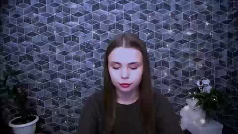 Mari online show from December 2025 09:26:01 AM