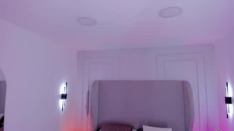 N E N A  online show from October 2025 03:40:01 AM