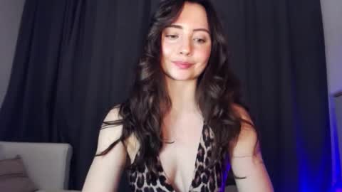 Snapshot of dream_nicole02 chatting on February 2025 05:54:02 PM Nicole online show from February 2025 05:54:02 PM