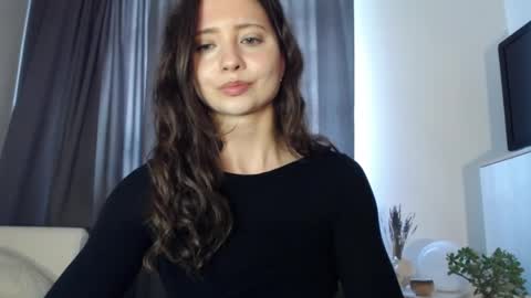 Nicole online show from May 2026 07:35:02 AM