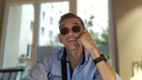 Snapshot of dreambob chatting on September 2025 04:52:02 PM Dreambob online show from September 2025 04:52:02 PM