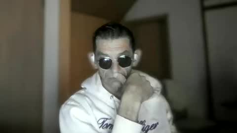 Snapshot of dreambob chatting on October 2025 11:15:01 PM Dreambob online show from October 2025 11:15:01 PM