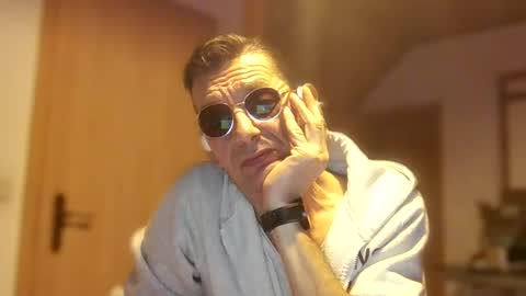 Snapshot of dreambob chatting on February 2026 11:57:02 PM Dreambob online show from February 2026 11:57:02 PM