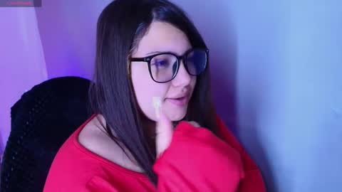 Snapshot of dreambooo_ chatting on May 2026 11:18:01 AM C A M I L A online show from May 2026 11:18:01 AM