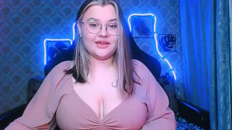 dreamforyoue2 online show from March 2026 07:24:02 PM