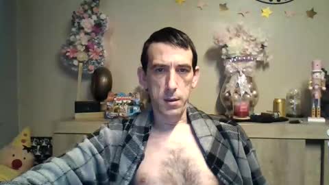 Snapshot of dreamguy38 chatting on November 2025 06:11:02 AM dreamguy38 online show from November 2025 06:11:02 AM