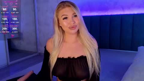 Snapshot of dreamkisslove chatting on July 2026 05:02:02 AM Mila online show from July 2026 05:02:02 AM