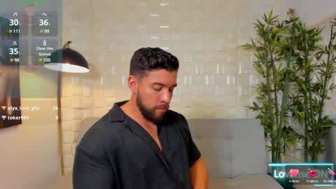 Snapshot of dreammr1 chatting on January 2025 05:32:01 AM cris online show from January 2025 05:32:01 AM