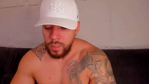 Snapshot of dreammr1 chatting on October 2025 03:12:02 PM cris online show from October 2025 03:12:02 PM