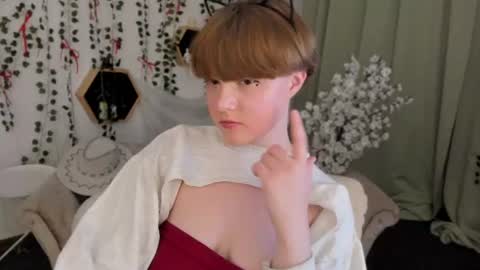 Luna online show from July 2026 08:40:02 PM