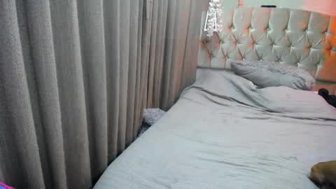 Sophia online show from June 2026 03:51:02 AM