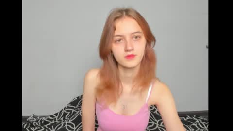 Snapshot of dreamy_pollyyy chatting on September 2025 03:11:01 AM dreamy_pollyyy online show from September 2025 03:11:01 AM