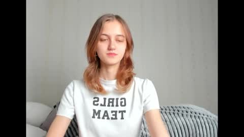 Snapshot of dreamy_pollyyy chatting on November 2025 06:39:01 PM dreamy_pollyyy online show from November 2025 06:39:01 PM